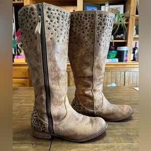 Corral Indie Spirit leather studded distressed brown boots